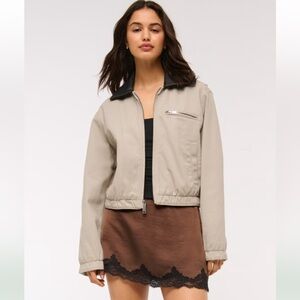 Abercrombie & Fitch Cropped Twill Trucker Jacket